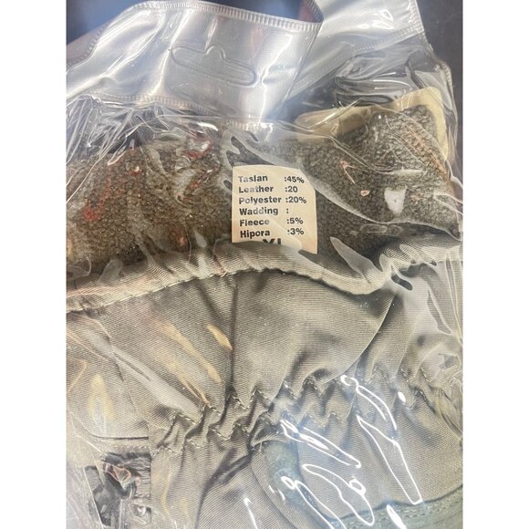 New Winter Gloves Green XL Insulated Water Resistant With Adjustable Strap NOS - Picture 7 of 7